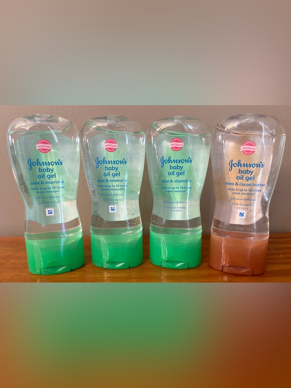 (4) Johnson's Baby Oil Gel Aloe & Vitamin E & Shea & Cocoa Butter 6.5oz